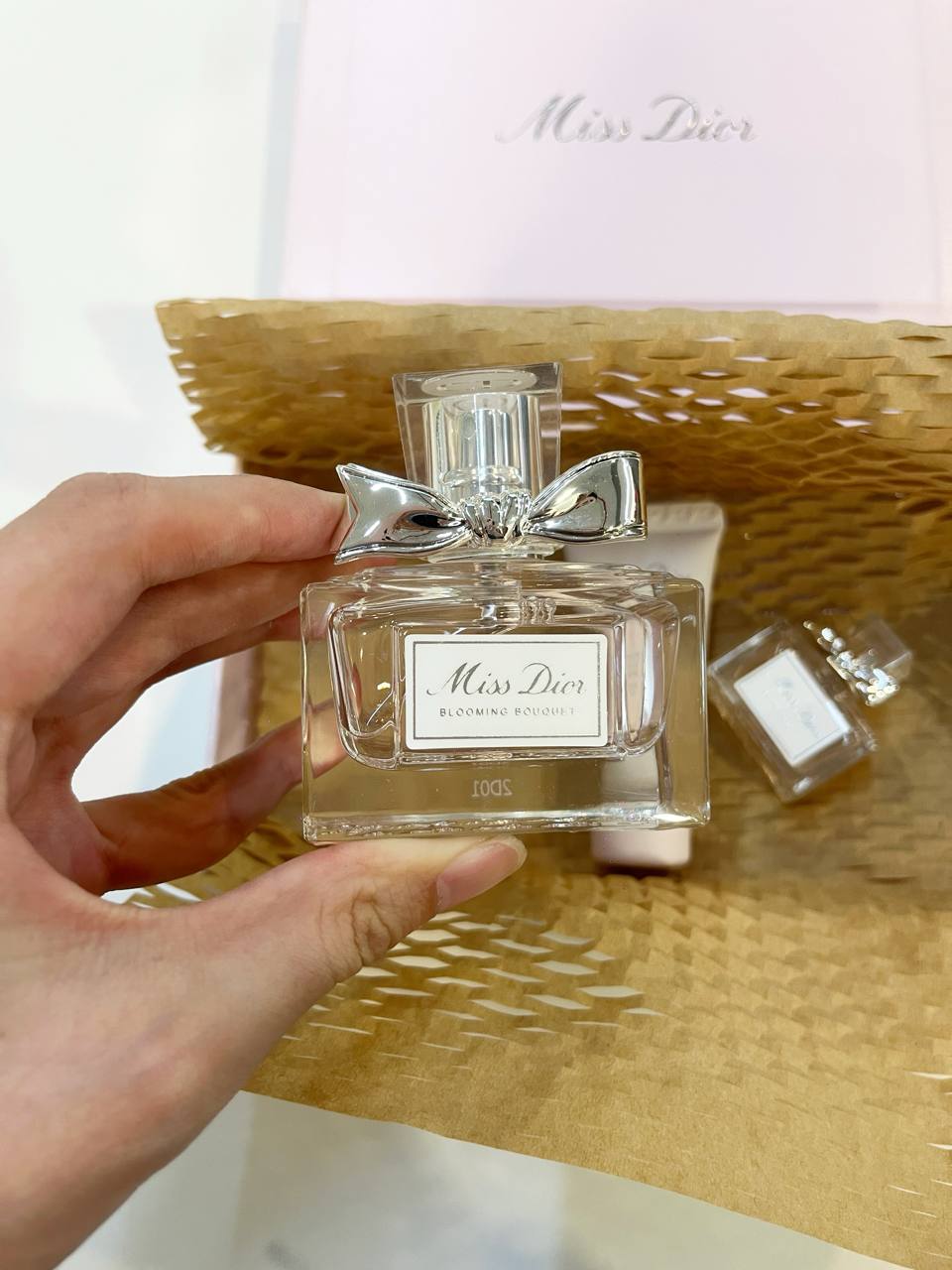 MISS DIOR BLOOMING BOUQUET 3IN1 SET (30ML/5ML/HAND CREAM)