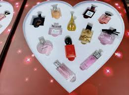 VALENTINE 12IN1 DISCOVERY GIFT SET FOR HER (LOVE SET)